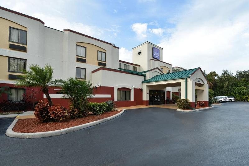 Sleep Inn & Suites Port Charlotte-Punta Gorda Exterior photo
